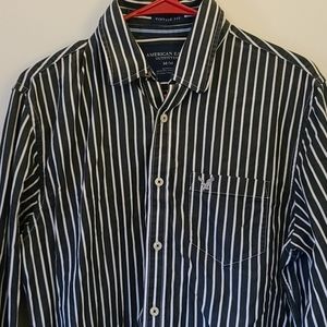 American Eagle Outfitters- Men's Long Sleeve